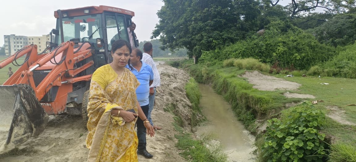 बरसात को ले नगर निगम क्षेत्र के नालों की सफाई पर गरिमा ने दिया विशेष जोर