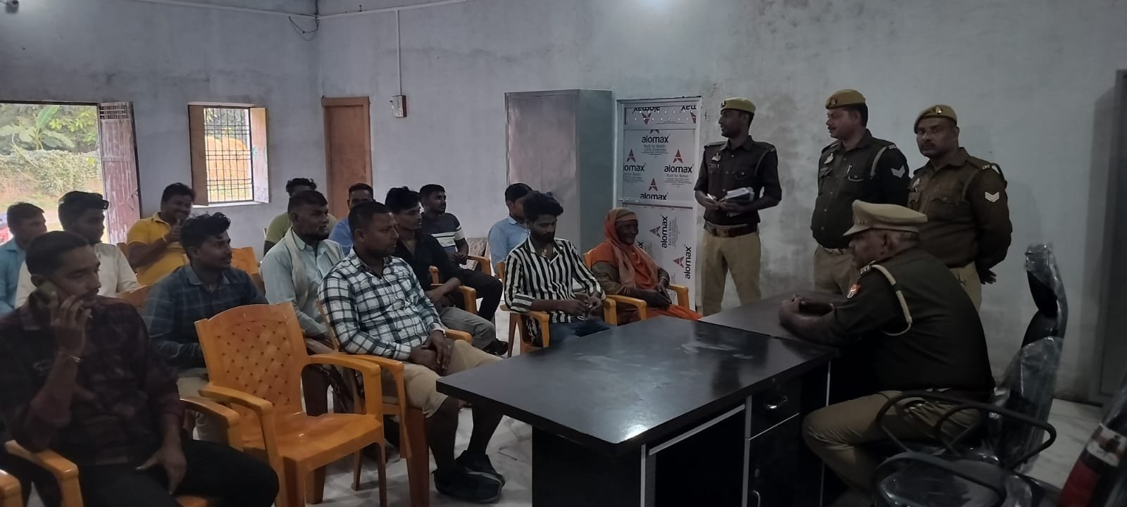 बहुआर पुलिस द्वारा लगाया गया जन चौपाल