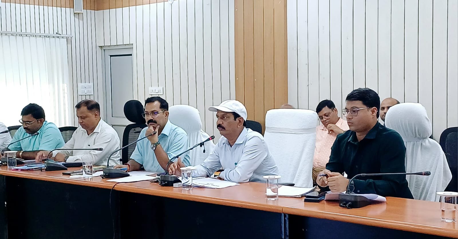 सभी विभाग अगले एक वर्ष की रूपरेखा तैयार करें : जिलाधिकारी