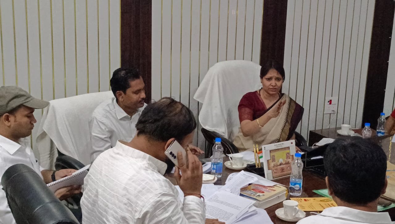 नगर निगम क्षेत्र के लोगों को आवारा कुत्तों से मिलेगी निजात : गरिमा