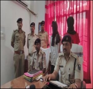 बैरिया थाना क्षेत्र अंतर्गत चाकू मारकर एक युवक की की गई हत्या कांड के 2 हत्यारे गिरफ्तार, बाकी की तलाश