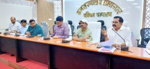 26-28 मई तक विशेष अभियान चलाकर आयुष्मान भारत-प्रधानमंत्री जन आरोग्य योजना, मुख्यमंत्री जन आरोग्य योजना तथा आयुष्मान वय वंदना कार्ड का कराया जाएगा निर्माण