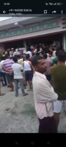 चाकू से गोद गोदकर एक किशोर की हत्या