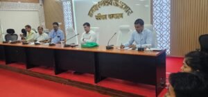 मिनी सचिवालय के रूप में है पंचायत सरकार भवन की संकल्पना : जिला पदाधिकारी