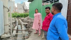 तीन दिन में पूरा करें पक्की फुलवारी मोहल्ला के नाले का जारी पक्का निर्माण : गरिमा