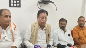 चनपटिया रेलवे स्टेशन पर सप्त क्रांति एक्सप्रेस का ठहराव शुरू