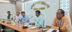 शांतिपूर्ण चुनाव को लेकर बेतिया में जिला स्क्रीनिंग कमिटी की बैठक सम्पन्न