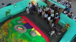 सैंड आर्ट के जरिए मतदाताओं को जागरूक करने की अनूठी पहल