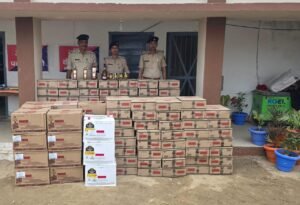 गौनाहा पुलिस ने भारी मात्रा में विदेशी शराब के साथ दो बोलेरो सहित एक कारोबारी को किया गिरफ्तार