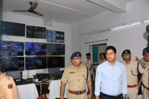 विधानसभा चुनाव 2025 : जिलाधिकारी एवं पुलिस अधीक्षक ने पुलिस नियंत्रण कक्ष का लिया जायजा