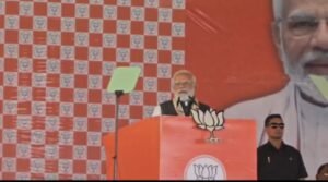 पीएम मोदी ने चम्पारण से बदलाव के दिये संकेत, बोले चम्पारण यदि अंगड़ाई ले ले तो परिवर्तन निश्चित