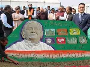 समृद्धि यात्रा में सबसे बड़ा आकर्षण बना सैंड आर्ट, मुख्यमंत्री ने कलाकार मधुरेंद्र को कहा ‘थैंक्यू’