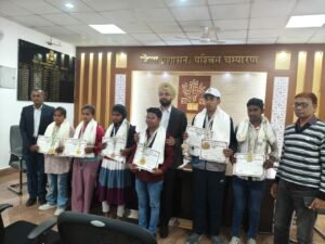 पश्चिमी चंपारण के दिव्यांग खिलाड़ियों का राज्य स्तरीय एथलेटिक्स में शानदार प्रदर्शन