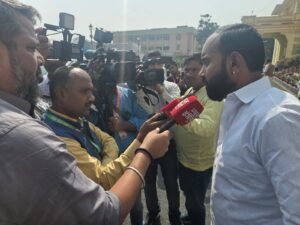 चनपटिया और मझौलिया थाना क्षेत्र में लगातार हो रहे अवैध खनन का मामला विधायक ने उठाया 