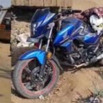 तेज रफ्तार जेसीबी का कहर बाइक सवार एक मरा दूसरा गंभीर