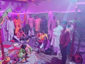 हनुमान मंदिर की स्थापना दिवस पर 24 घंटे के हरि कीर्तन का आयोजन