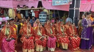 12 गरीब कन्याओं का एक साथ मां काली धाम मंदिर में हुआ सामूहिक विवाह