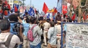 UGC के समर्थन में पटना में फिर से उतरे छात्र, सुप्रीम कोर्ट में होनी है सुनवाई