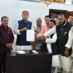 पूर्व मंत्री सह विधायक राणा रणधीर सिंह से तीनसूत्री मांगों पर किया विचार-विमर्श 