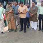 एकमा के अलख नारायण सिंह उच्च माध्यमिक मॉडल स्कूल का डीईओ व विधायक ने किया निरीक्षण