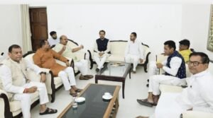 नीतीश के दिल्ली जाते ही निशांत ने बुला लिया विधायकों को, सीएम आवास में की बैठक