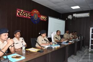 एसपी बेतिया शौर्य सुमन की अध्यक्षता में अपराध गोष्ठी का आयोजन