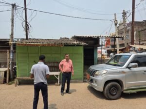 निजी स्कूलों की जाँच और अतिक्रमणकारियों को दी गयी सख्त चेतावनी