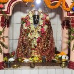 श्री शतचंडी महायज्ञ के छठवें दिन विधिवत पूजन के बाद माता को 56 भोग किया अर्पित