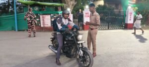 भारत-नेपाल बॉर्डर से सटे बहुआर चौकी क्षेत्र में चला सघन वाहन चेकिंग अभियान