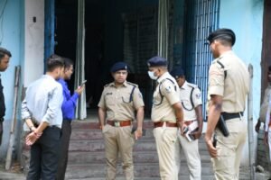 वृद्धाश्रम में वृद्ध जनों से प्रताड़ना के मामले में दो गिरफ्तार