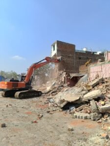 बेतिया बस स्टैंड से हजारी, मछली हट्टा तक हटा अतिक्रमण