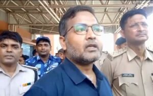 बेतिया हॉस्पिटल रोड में अतिक्रमण हटाने गई टीम पर हमला
