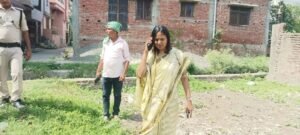 अतिक्रमण के कारण मुख्य नालों के फ्लैंक की तेजी से नहीं हो पा रही उड़ाही व सफाई की रफ़्तार : गरिमा