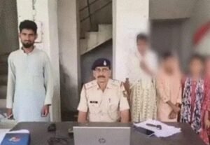 मोतिहारी : ‘लव ट्रैप’ का पर्दाफाश, 4 नाबालिग लड़कियों को बेचने की साजिश, मौलवी गिरफ्तार
