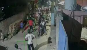 पटना : इंश्योरेंस एजेंट के घर पर किया हमला, हथियार के बल पर घर से खींचकर की मारपीट