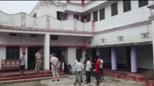 घर का ग्रील काटकर घर में घुसे चोरों ने उड़ाए 50 लाख के जेवर व 9 लाख नकद