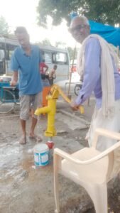 वाल्मीकिनगर के गोल चौक में पेय जल-संकट का हुआ समाधान