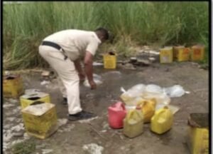 22 शराब कारोबारी गिरफ्तार, भारी मात्रा में देशी व विदेशी शराब बरामद