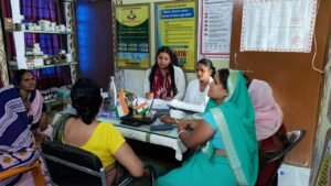 गांव में बैठकर डॉक्टर से ऑनलाइन इलाज! ई-संजीवनी ने बदली ग्रामीण स्वास्थ्य सेवा की तस्वीर