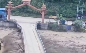नेपाल में भीषण बाढ़ के बाद 291 विदेशी पर्यटक लापता, जिनमें 142 भारतीय नागरिक भी शामिल
