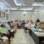 नशा विरोधी अभियान की डीएम ने की समीक्षा, सप्लाई चेन पर कार्रवाई व जागरूकता बढ़ाने का निर्देश