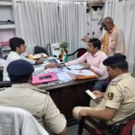 साप्ताहिक जनता दरबार : एकमा अंचल कार्यालय में भूमि विवाद से जुड़े मामलों की हुई सुनवाई
