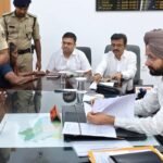 जनसुनवाई में जिला पदाधिकारी ने सुनीं 63 शिकायतें