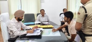 जनसुनवाई में जिला पदाधिकारी ने सुनीं 41 शिकायतें