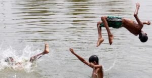 पटना में मूर्ति विसर्जन के दौरान हादसा: गंगा में तीन लड़के डूबे, एक का शव बरामद; दूसरे की तलाश जारी