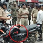 बाइक पर ‘जानू, बेबी और AK-47’ लिखवाकर घूमना पड़ा भारी