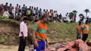 भागलपुर में पुलिस हिरासत से भागकर चांदन नदी में कूदा आर्म्स एक्ट का आरोपी, तेज धार में हुआ लापता