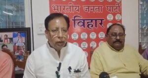 पश्चिम चंपारण में आई भीषण बाढ़ अप्रत्याशित : सांसद