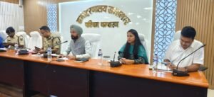दुर्गा पूजा : दशहरा पर्व को शांतिपूर्ण एवं सौहार्दपूर्ण वातावरण में सम्पन्न कराने हेतु जिला पदाधिकारी ने दिए आवश्यक निर्देश