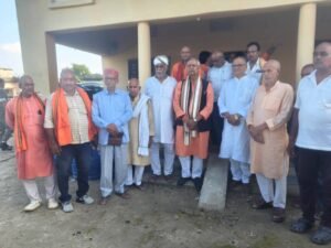 मुबारकपुर में आयोजित अखंड अष्टयाम में शामिल हुए सांसद जनार्दन सिंह सिग्रीवाल